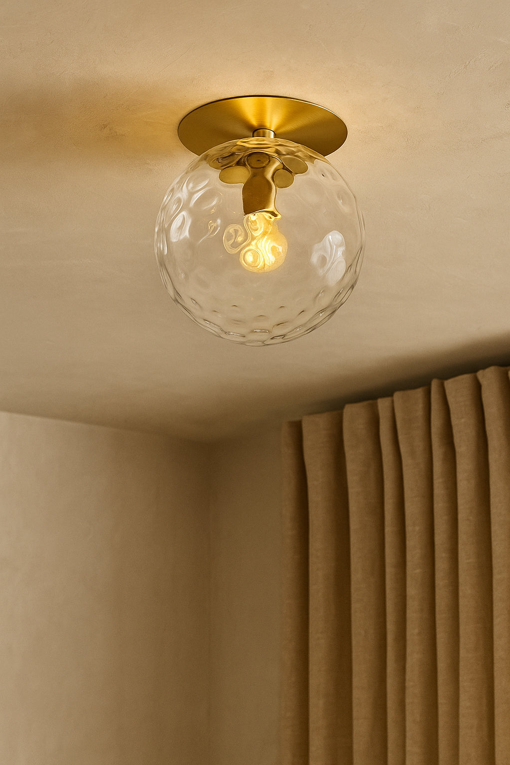 Dainolite 1 Light Aged Brass Incandescent Wall Sconce with Hammered Glass Globe