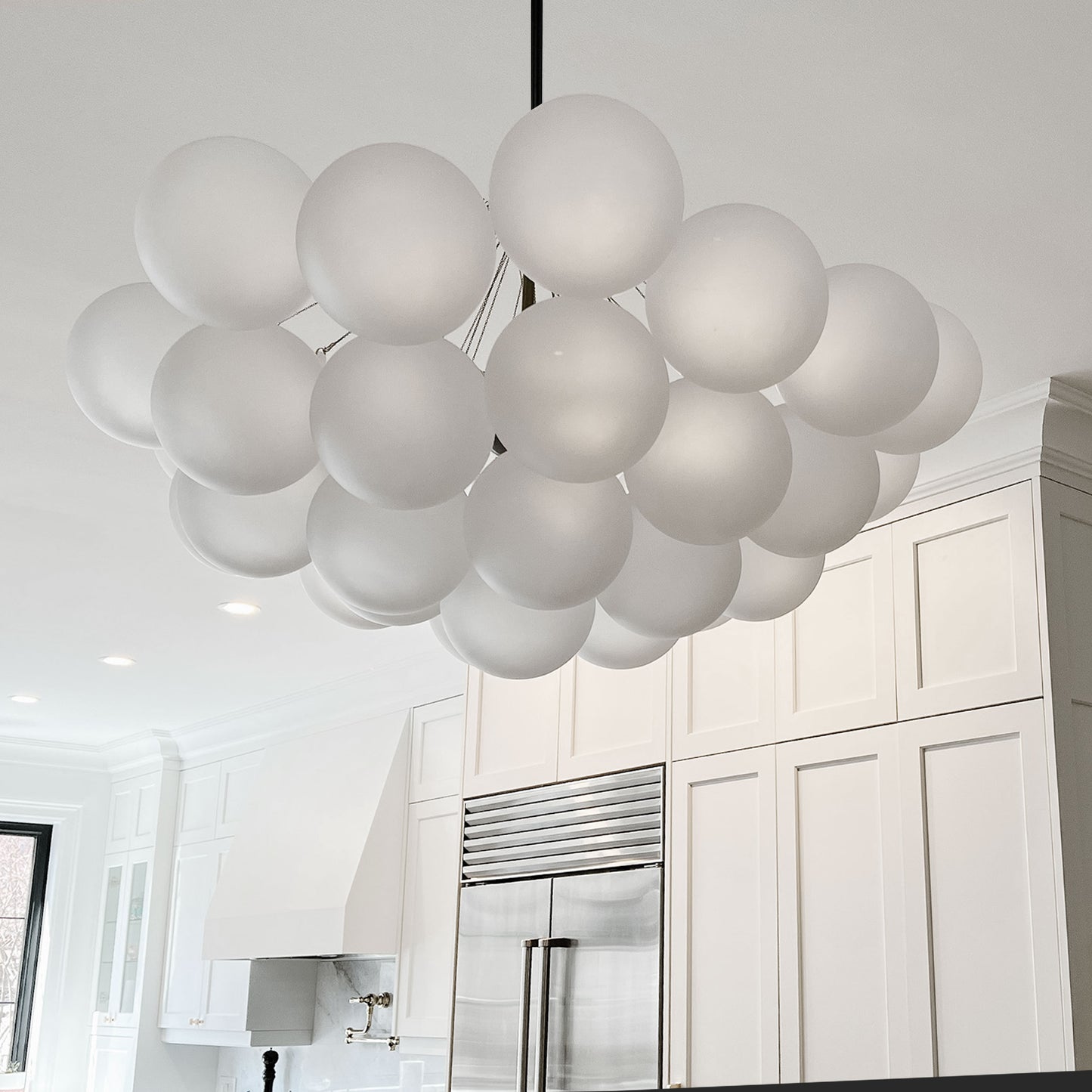 Dainolite 8 Light Matte Black Halogen Chandelier w/ Frosted Glass